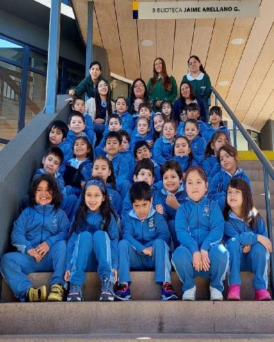 Visita del colegio Santa Cruz a las dependencias de la Biblitoeca UC Temuco